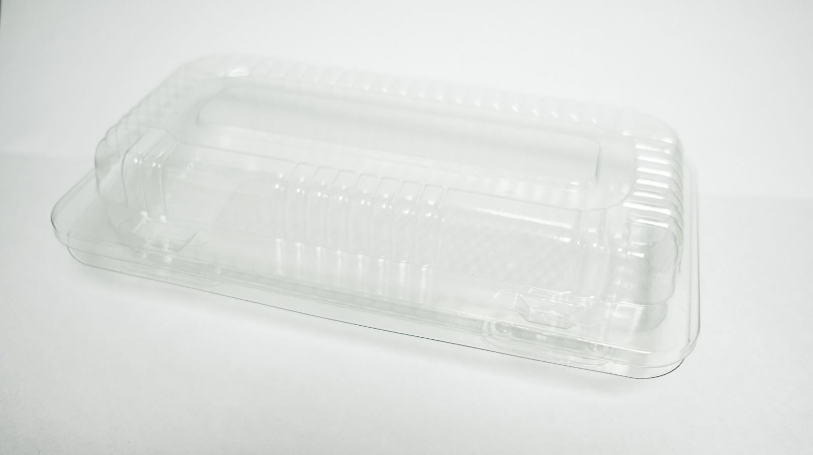 Thermoforming - 100% Recycled Material Thermoforming - 100% RPET